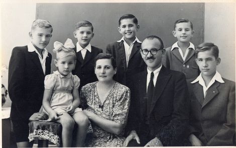 Kisújszállás, 50-es évek, családi kép
