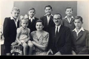 Kisújszállás, 50-es évek, családi kép